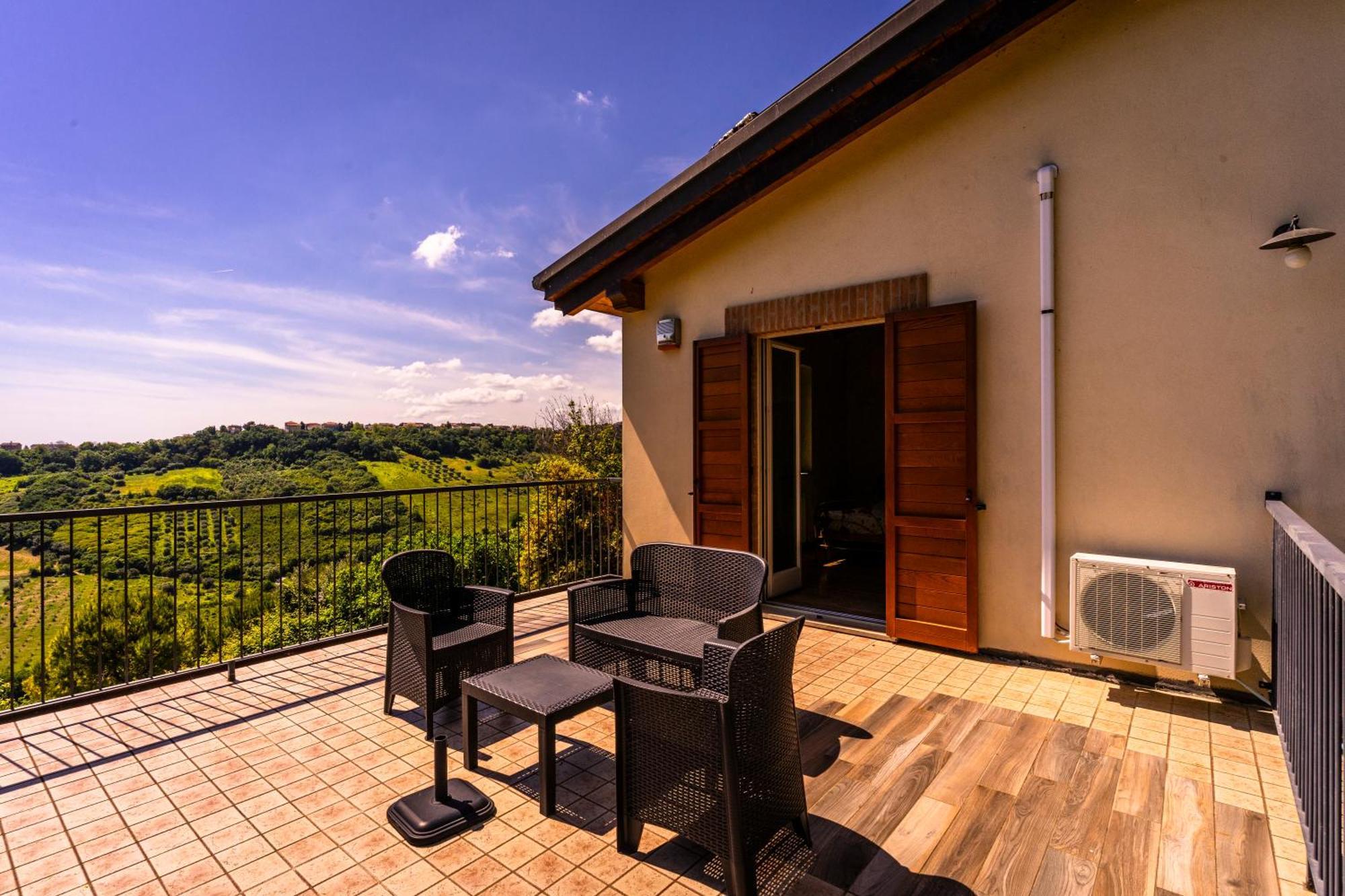 Casa Jo - Country Home With Sea View And 3 Private Ensuite Rooms Lapedona Экстерьер фото